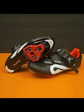 Peloton Cycling Shoes Black White Red Women' US 7.5 EU 38 Synthetic 3-Bolt Cleat